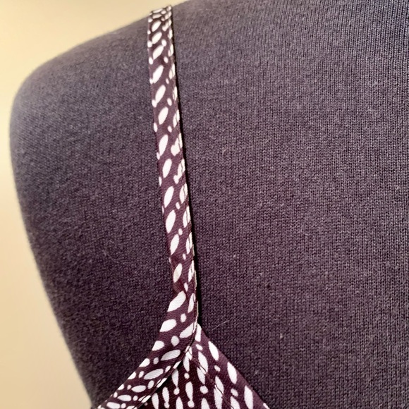 Ann Taylor Spaghetti Strap V-Neck Empire Cut Top - Picture 6 of 8